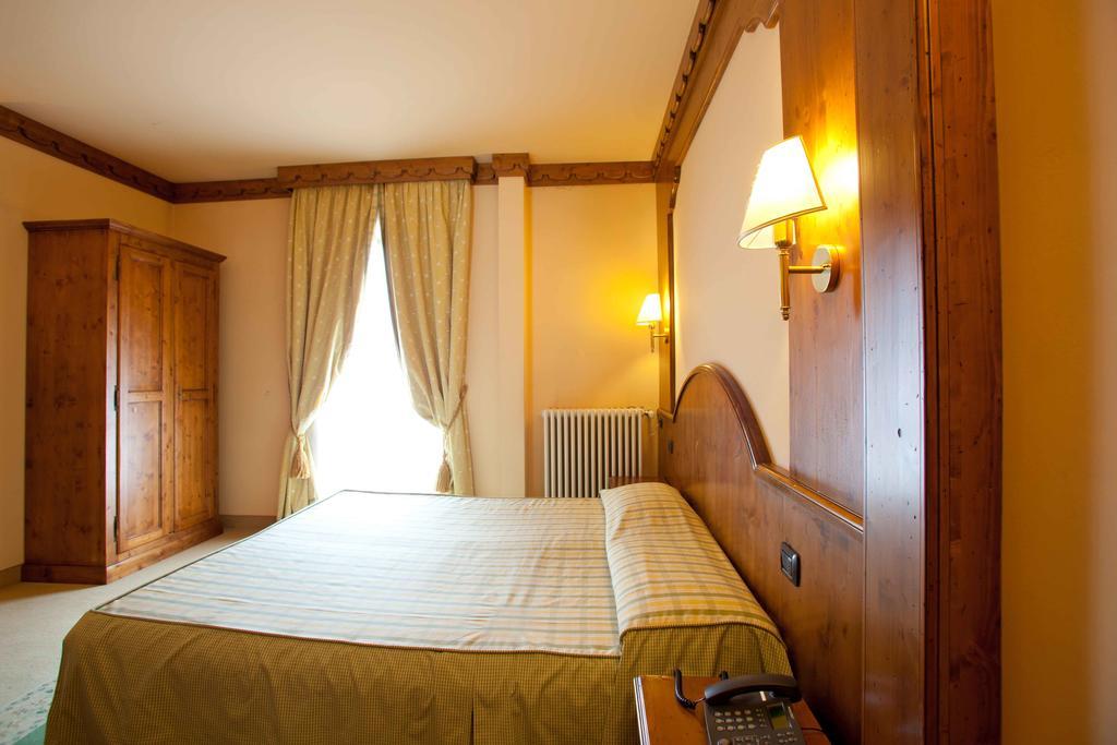 Hotel Rendez Vous Châtillon الغرفة الصورة